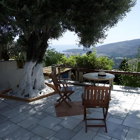 Feriehus Alba Andros Lámira